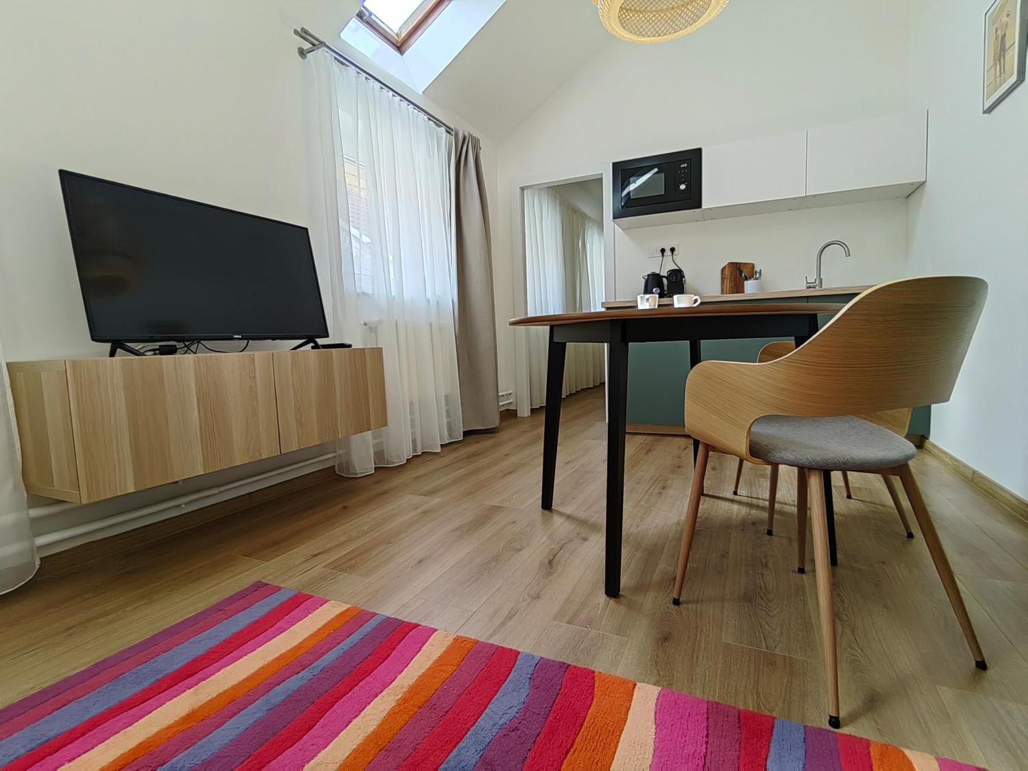 Atlas Apartment No2 With Free Parking And Ac Kösice Dış mekan fotoğraf